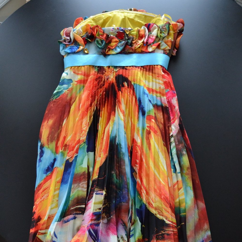 Multicolor fun strapless dress w/ rosettes - Picture 7 of 12
